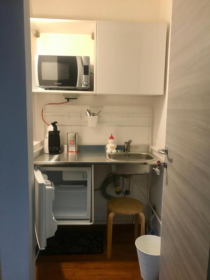 Pied A Terre Sant'Agostino Apartment Milan Bagian luar foto